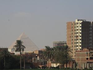 KAIR - widom na piramidy w Gizie