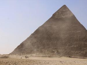 KAIR - piramida Chefrena w Gizie