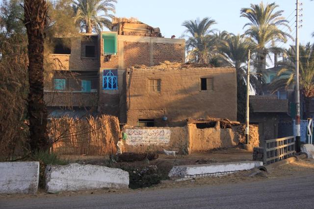 LUXOR WEST BANK - wioska Al-Gezira