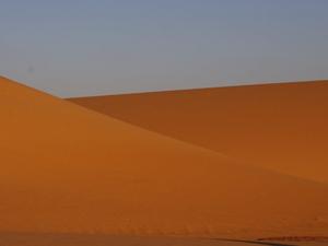 Sahara w okolicach Oazy Dakhla (Arabic: الداخلة) 