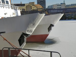 Gdańsk-zima 2009 - oczekiwanie  podwójne (katamaran)