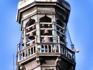Gdańsk-zima 2009 - carillon  na  wieży  ratusza