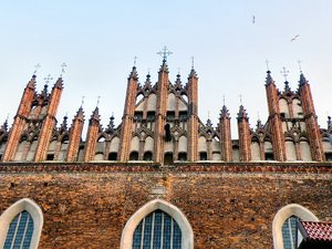 Gdańsk-zima 2009 - gotyckie  attyki  kościoła Św. Trójcy