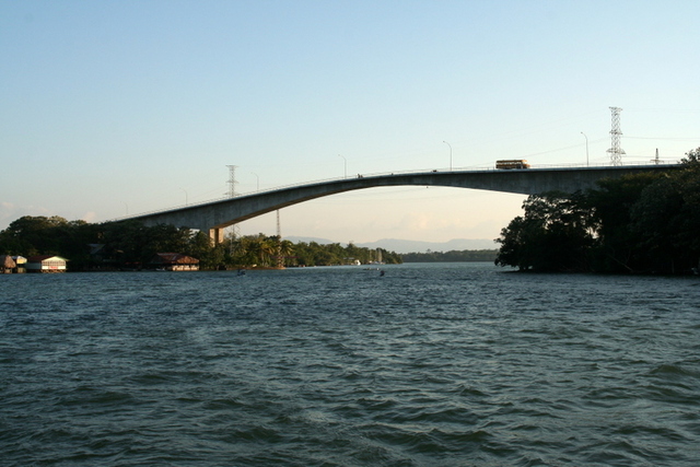 Jedyny most na Rio Dulce
