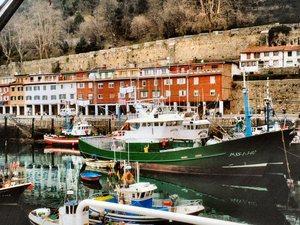 San Sebastian - trawler  rybacki 