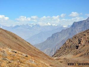 Widok z Burji La na Wielki Łańcuch Karakorum