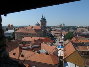 widok z murów zamkowych na Eger