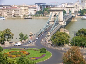 widok na Most Łańcuchowy 