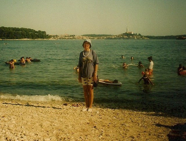 Halinka na plaży w Rovinj.