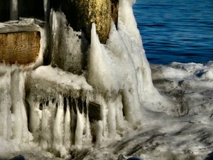 Sopot-zima2010-stalaktyty i stalagmity