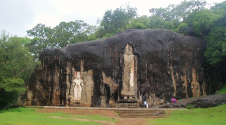 skalne figury w Buduruwagali