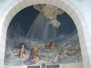 Anioł pasterzom mówił - fresk w kościele na Polu Pasterzy