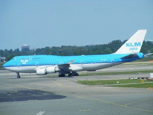 229916 - Amsterdam Samolociki na lotnisku w Amsterdamie