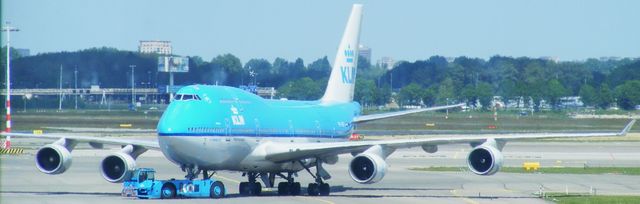 229922 - Amsterdam Samolociki na lotnisku w Amsterdamie