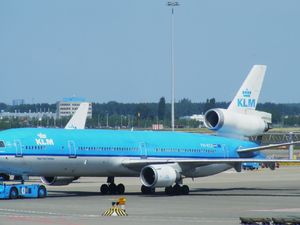 229932 - Amsterdam Samolociki na lotnisku w Amsterdamie