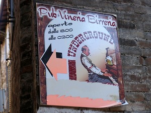 Urbino szyld lokalu