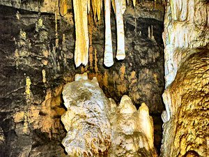 Jaskinia  Macocha - Morawy - nacieki