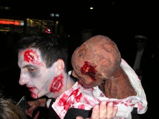 Zombies sa wsrod nas ,Halloween 2005