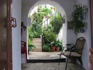 Typowe andaluzyjskie patio w Vejer