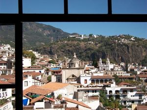 Taxco: widok znad filiżanki kawy