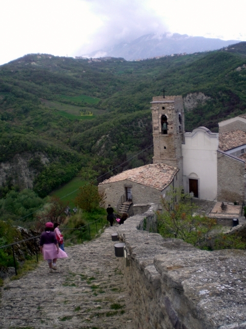 Zamek w Roccascalegna