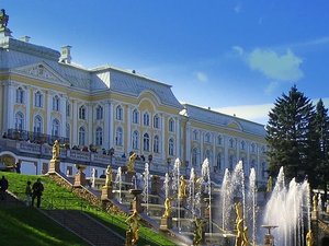 Peterhof (Петергоф)