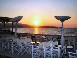 Heraklion- dzień   zaczyna sie  po zachodzie  słońca
