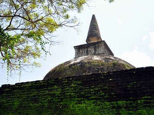239744 - Polonnaruwa