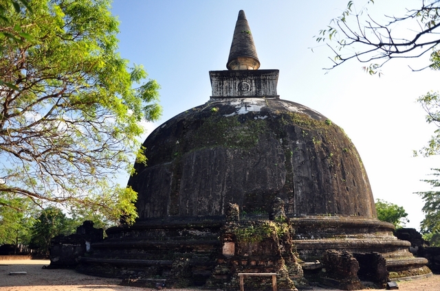 239759 - Polonnaruwa