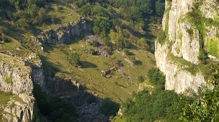 Wąwóz Cheddar widok ze wzgórz Mendip Hills