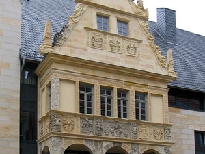 Halberstadt renesansowy ryzalit zrekonstruowanego ratusza