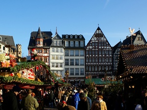 Frankfurt jarmark adwentowy na Roemerbergu