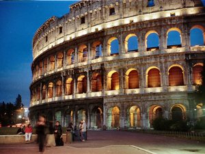 Rzym - Colosseum  nocą