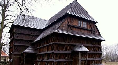 Hronsek drewniany kościół ewangelicki