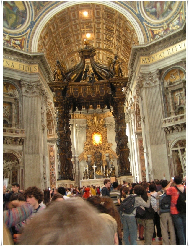 Bazylika św. Piotra  - ołtarz