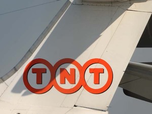 TNT (BAe 146 300)