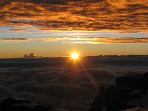 Wschód Słońca na Kilimandżaro