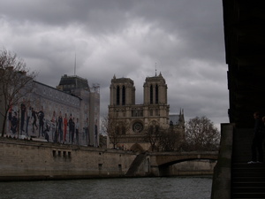 Sekwana - widok na Katedrę Notre Dame