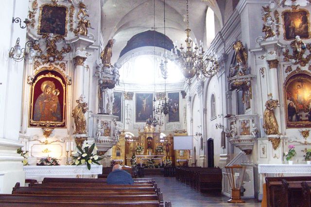 Wnętrze dominikańskiego kościoła