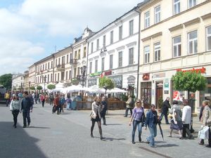 Deptak na Krakowskim Przedmieściu