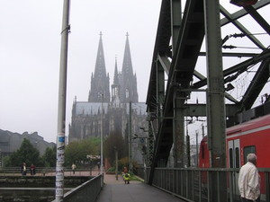 Widok z mostu Hohenzolernów