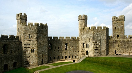 Caernarfon dziedziniec zamku