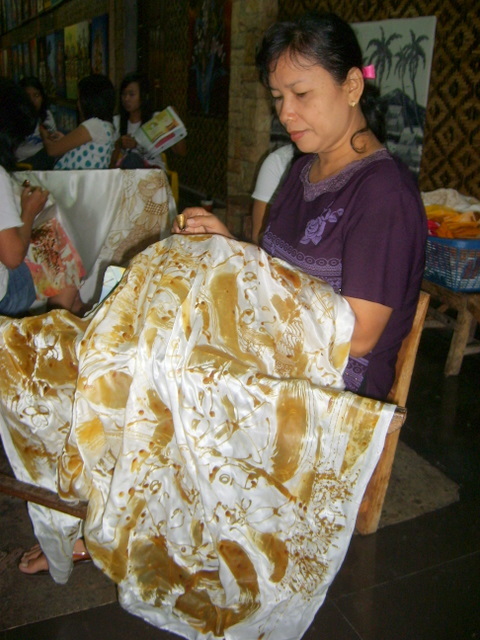Warsztat produkcji batiku .