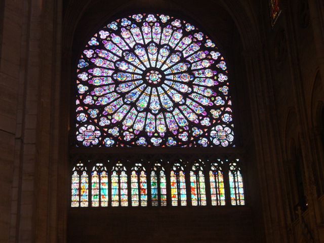 Rozeta Notre Dame