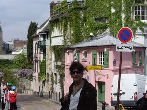 Różowy Domek na Montmartre