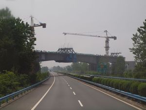 droga do Wuhan -  budowa koleji