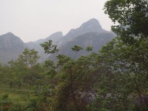 wapienne wzniesienia w Guilin