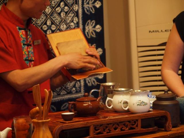 257  proces parzenia herbaty -  herbata prasowana