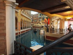najwieksze kasyno świata -  Wenecja - zwiedzamy piętra -  rzeka z gondolami