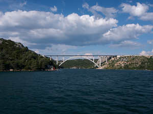 Drugi most na rzece